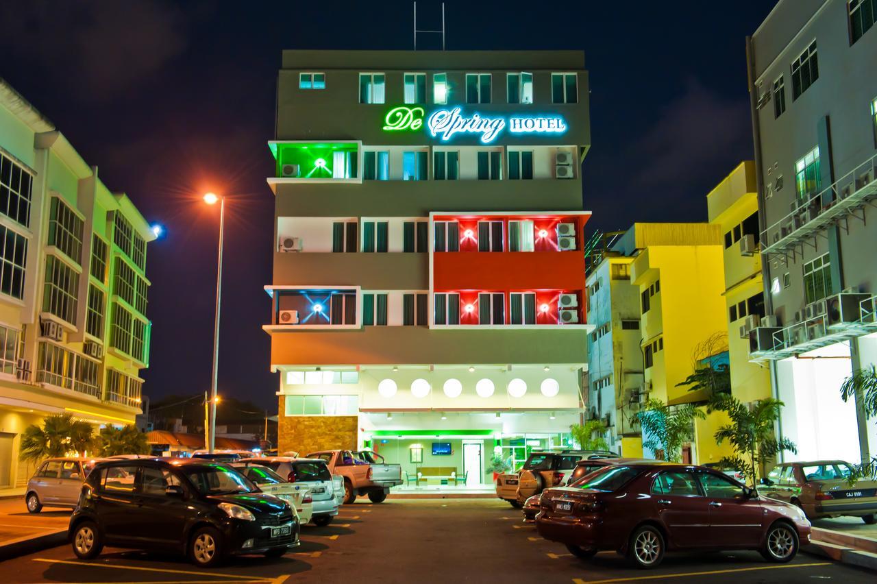 De Spring Hotel Kuantan Exterior photo