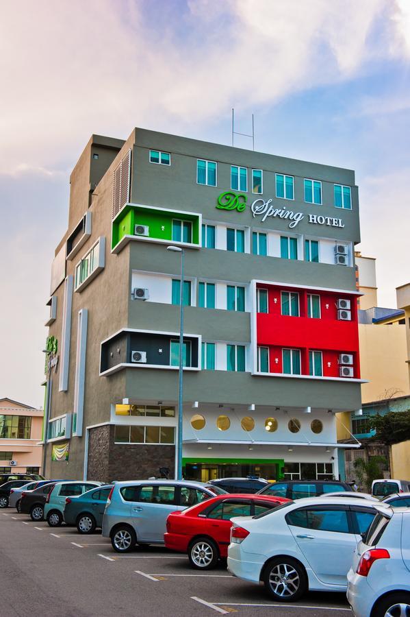 De Spring Hotel Kuantan Exterior photo