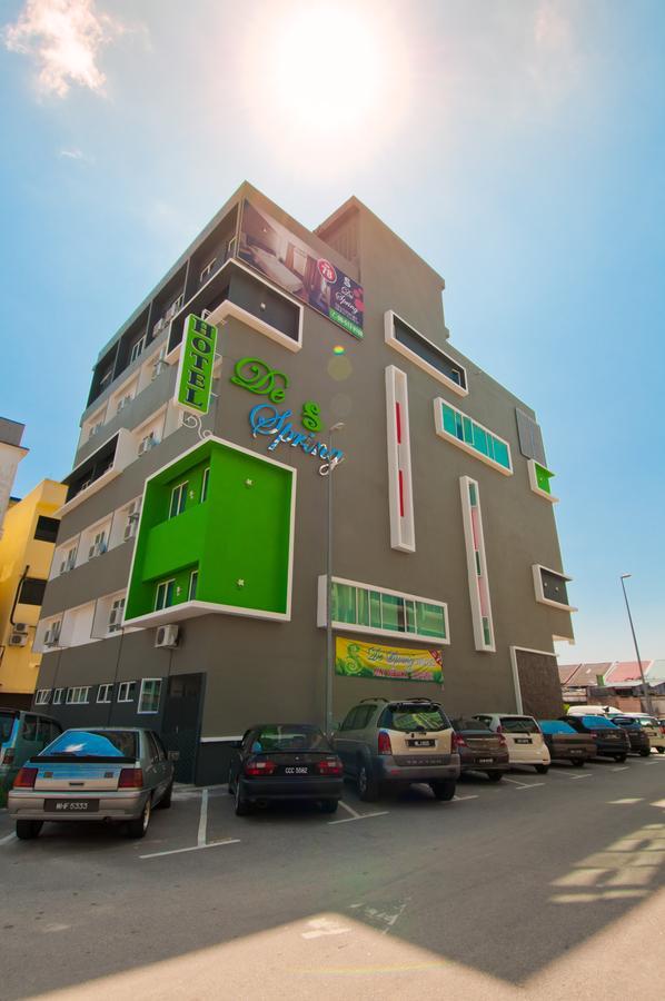 De Spring Hotel Kuantan Exterior photo